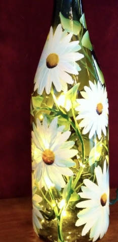 painted daisy wine bottle